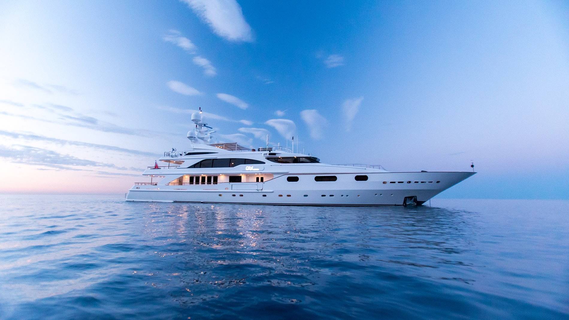 Qm of London