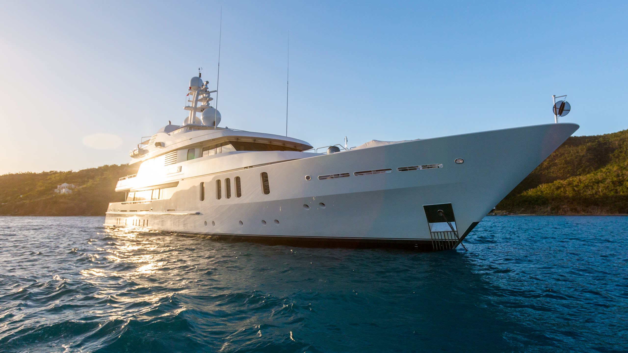 Feadship Yachts For Charter