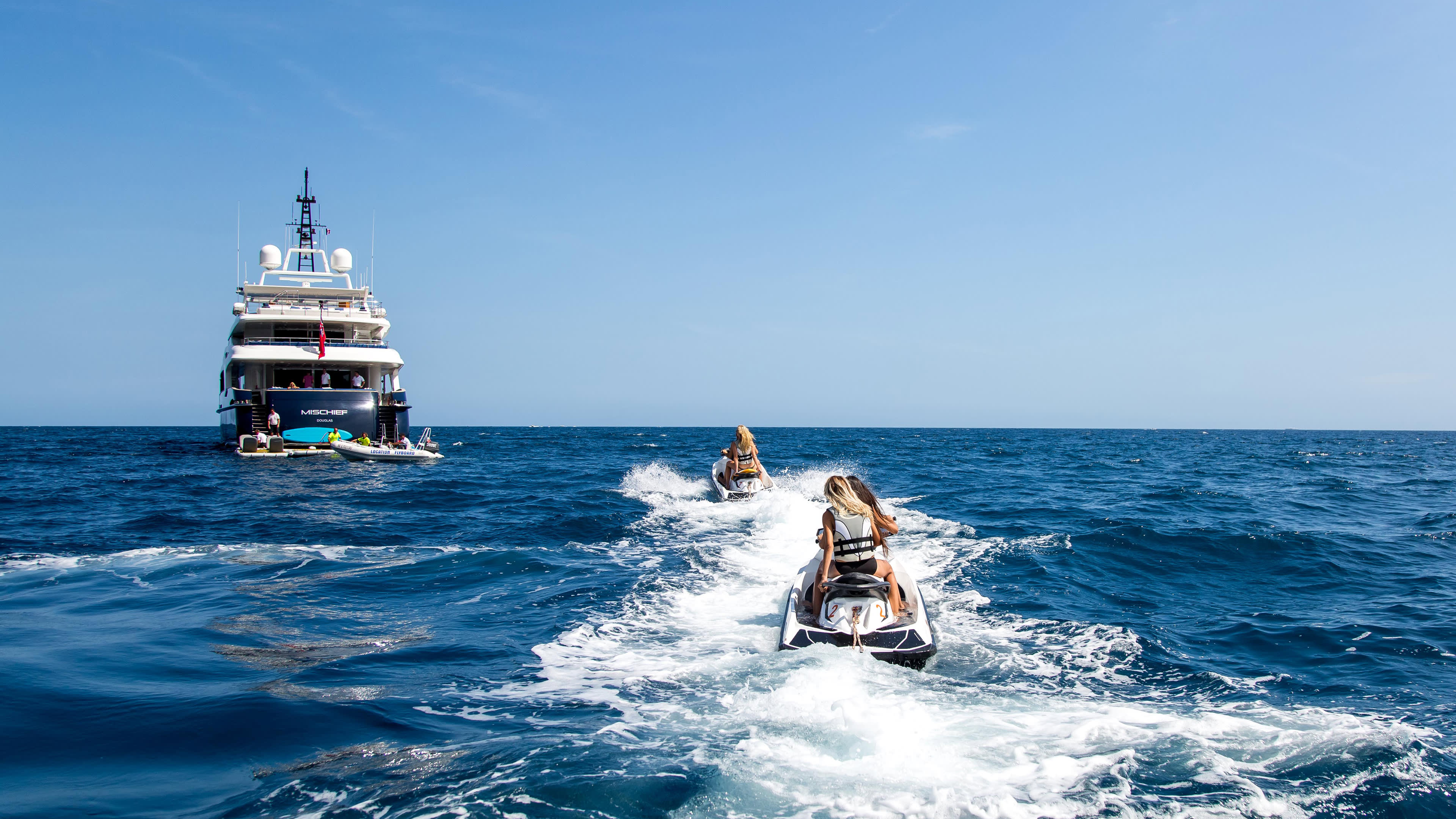 Where to Charter a Yacht in September
