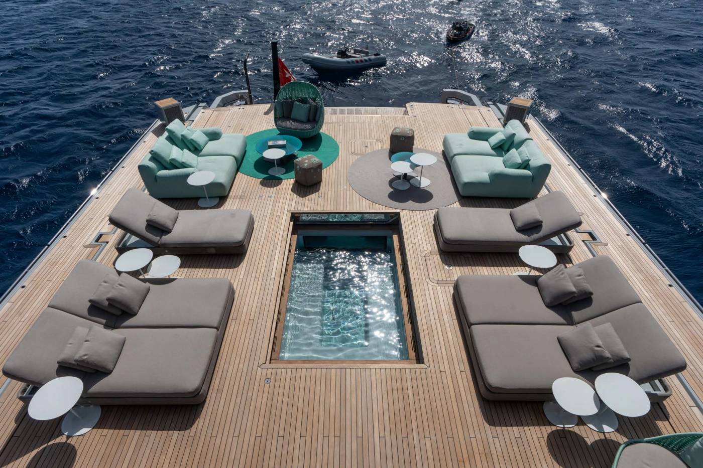 Yacht Model — photo 8