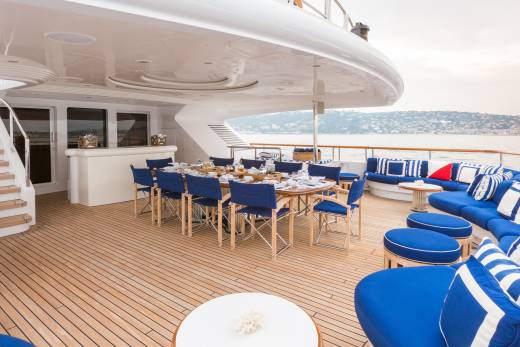 Air Through the Lens