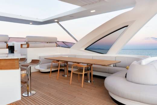 Azimut Grande 32 Metri Through the Lens