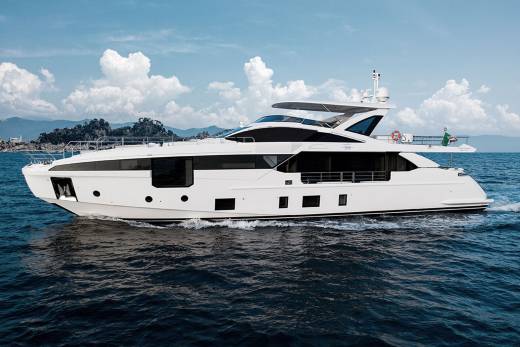 Azimut Grande 32 Metri Through the Lens
