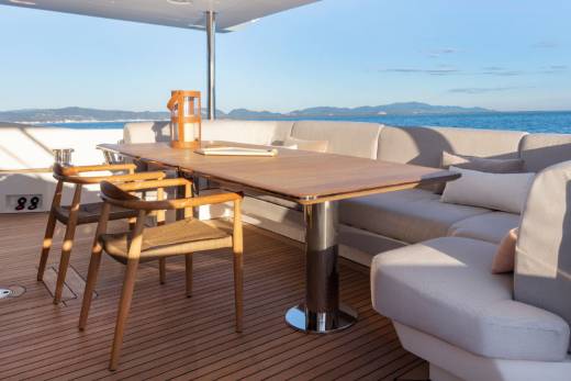 Azimut Grande 32 Metri Through the Lens