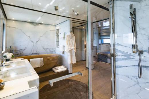 Cecilia Through the Lens