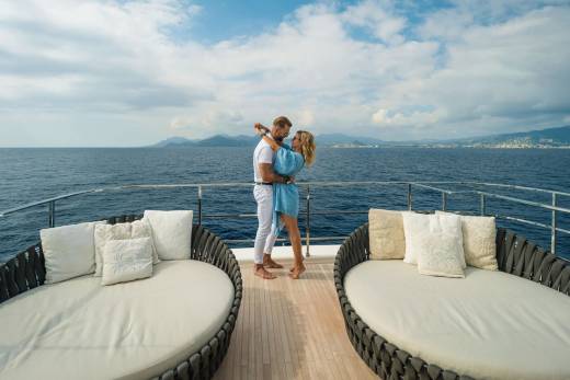 December Six Through the Lens