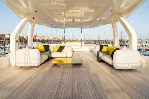 December Six Through the Lens