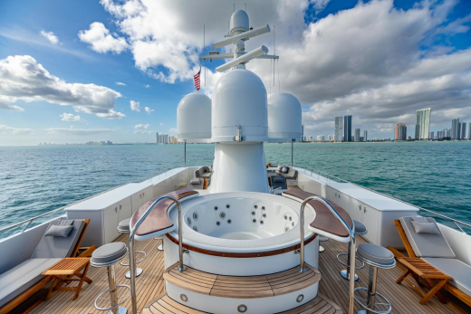 Explora Through the Lens