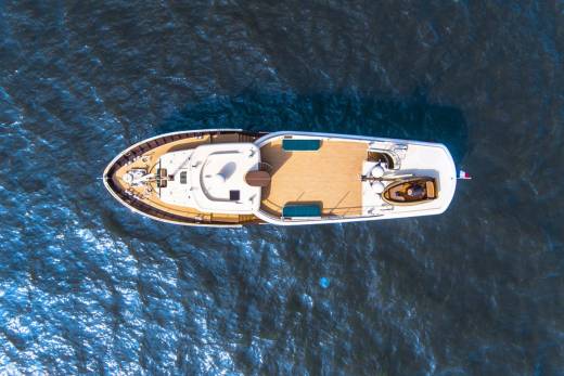 Livingstone Through the Lens