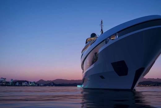 Manugsta Oceano 44 Through the Lens