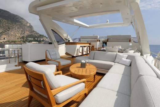 Starkiss Through the Lens