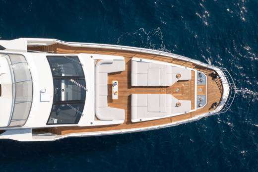 Starkiss Through the Lens