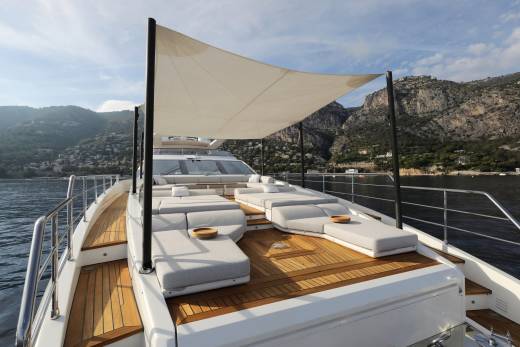 Starkiss Through the Lens