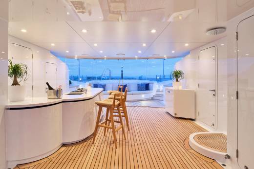 Ora Through the Lens