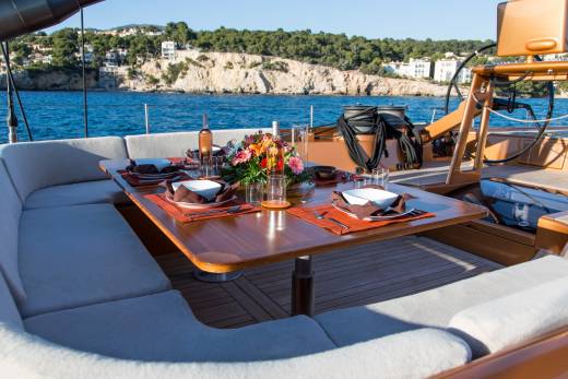 Tiketitoo Through the Lens