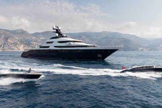 Draak Through the Lens