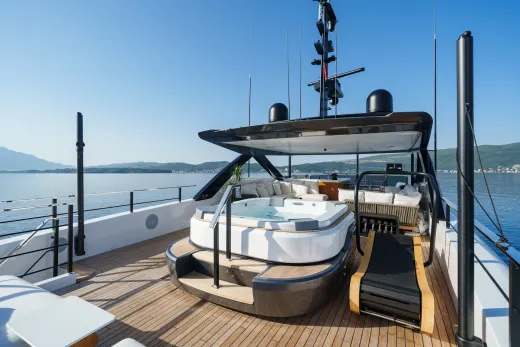Relax in the jacuzzi or get a workout on the treadmill aboard this luxurious yacht with stunning ocean views.