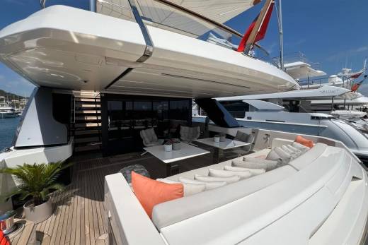 Marea Through the Lens