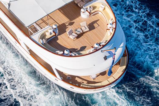 Lady Beatrice Through the Lens