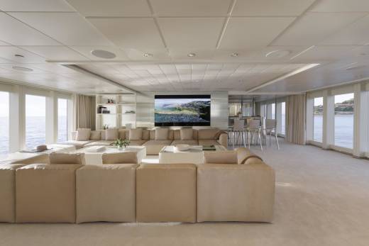 Idol Through the Lens