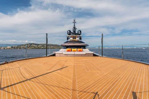 Raja² Through the Lens