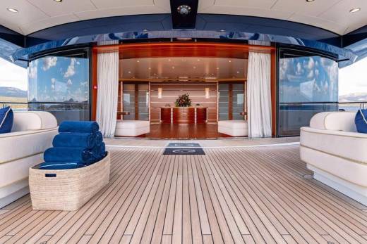 Black Pearl Through the Lens