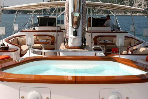 Rosehearty Through the Lens