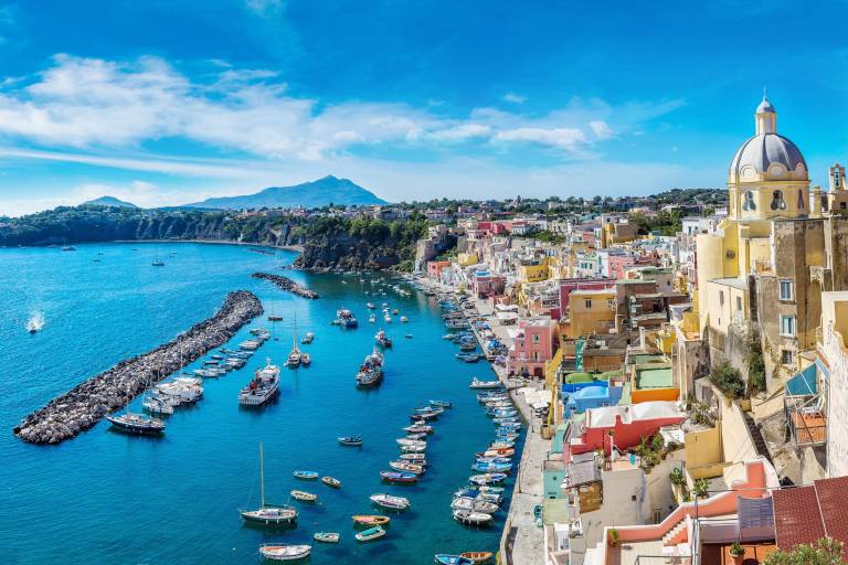 La Dolce Vita at Sea