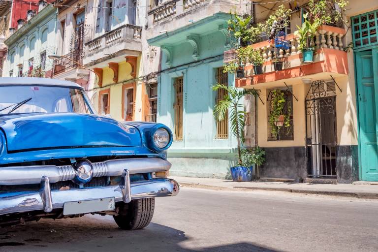 Classic Cars & Cigars