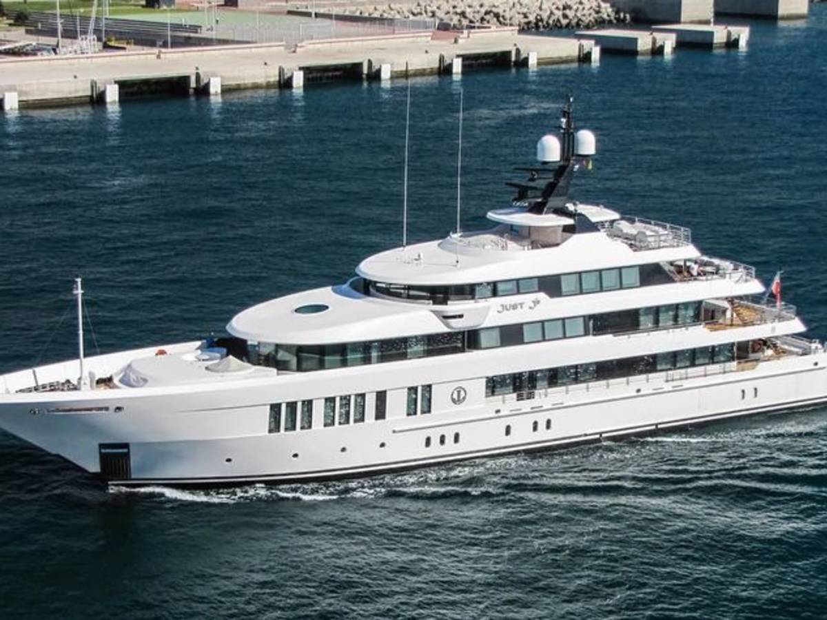 Superyacht Just J's | Royal Hakvoort Shipyard Yacht | Y.CO