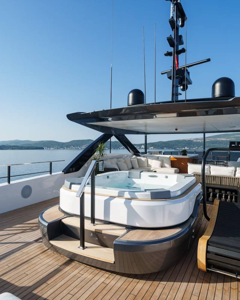 Relax in the jacuzzi or get a workout on the treadmill aboard this luxurious yacht with stunning ocean views.
