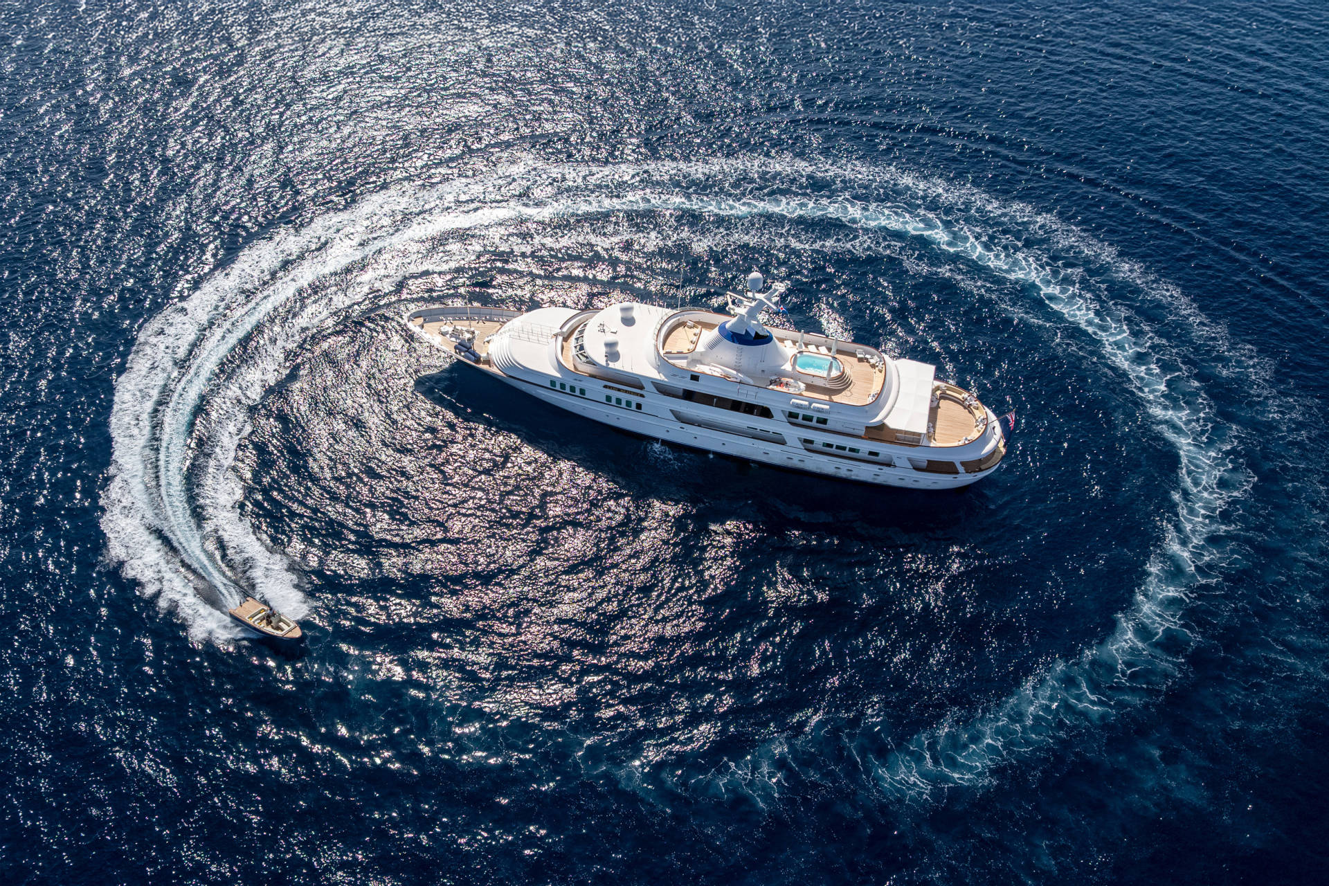 Looking for classic yachts for sale?