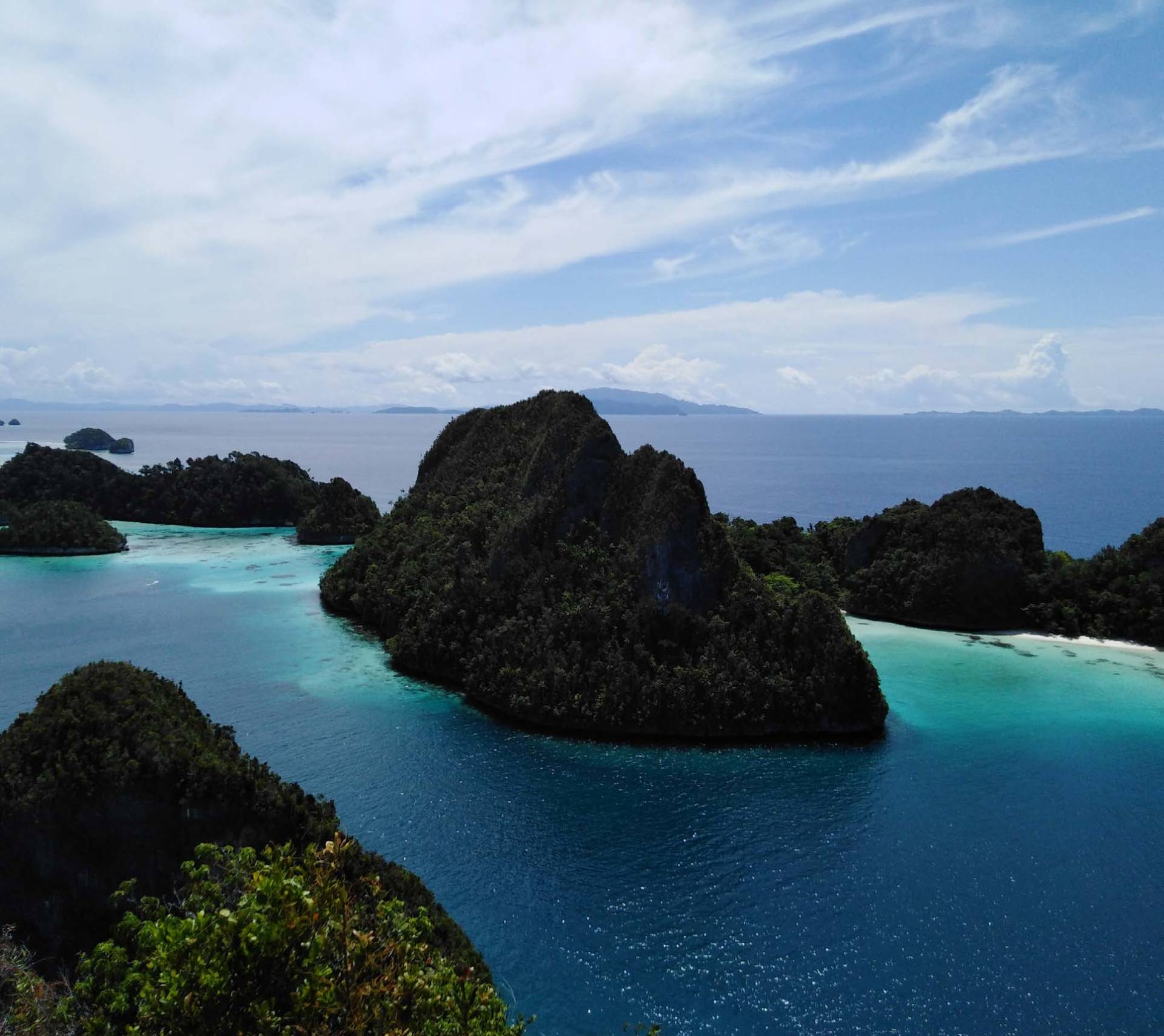 300 islands to explore. Endless Adventure. 