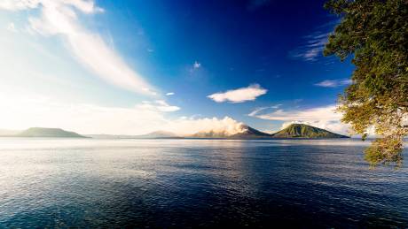 Colourful Diving Escape