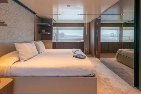 Main Deck Master Suite