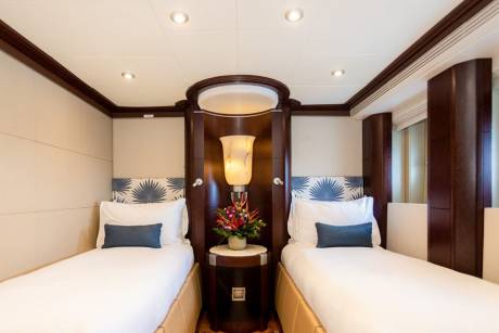 Queen Double & Twin Stateroom