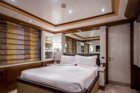 Cozy Double Bed Cabin