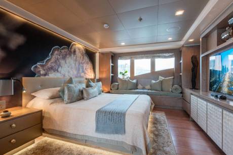 Versatile Guest Comfort