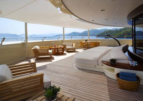 Iconic. Distinctive. Exploring.