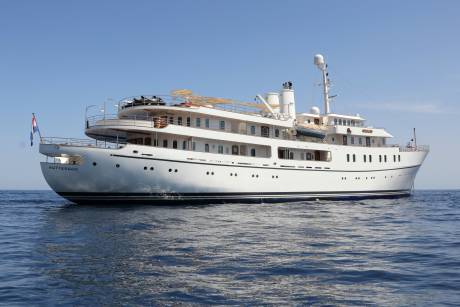 Antarctic Peninsula On Board Sherakhan