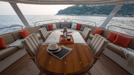 Classic Feadship With Modern Technology