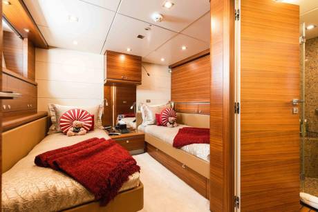 Twin Cabins for Flexible Guests