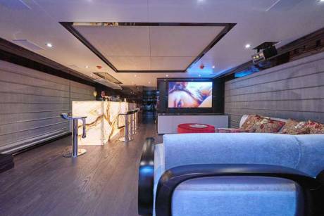 Sky Lounge