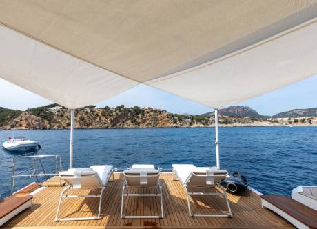 Relax on the deck of this luxurious yacht, soaking in the stunning views of the Mediterranean coastline.