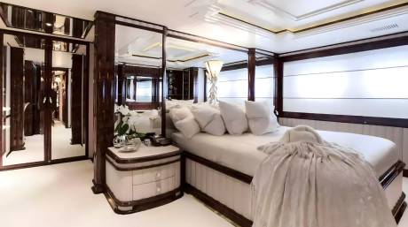  VIP Stateroom