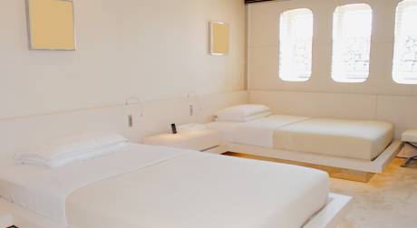 Twin Elegance Cabin