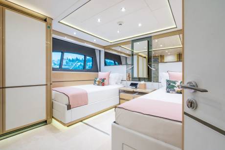 Unique Twin Bed Cabin