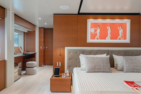 Main Deck Master Suite