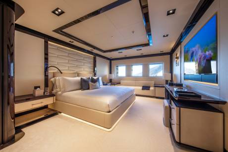 One VIP Suite – Main Deck