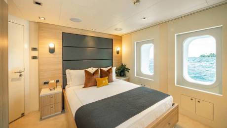  Elegant Double Cabins